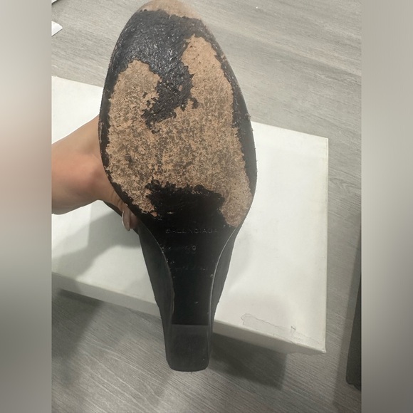 Vintage Balenciaga Suede Boot - Picture 3 of 9